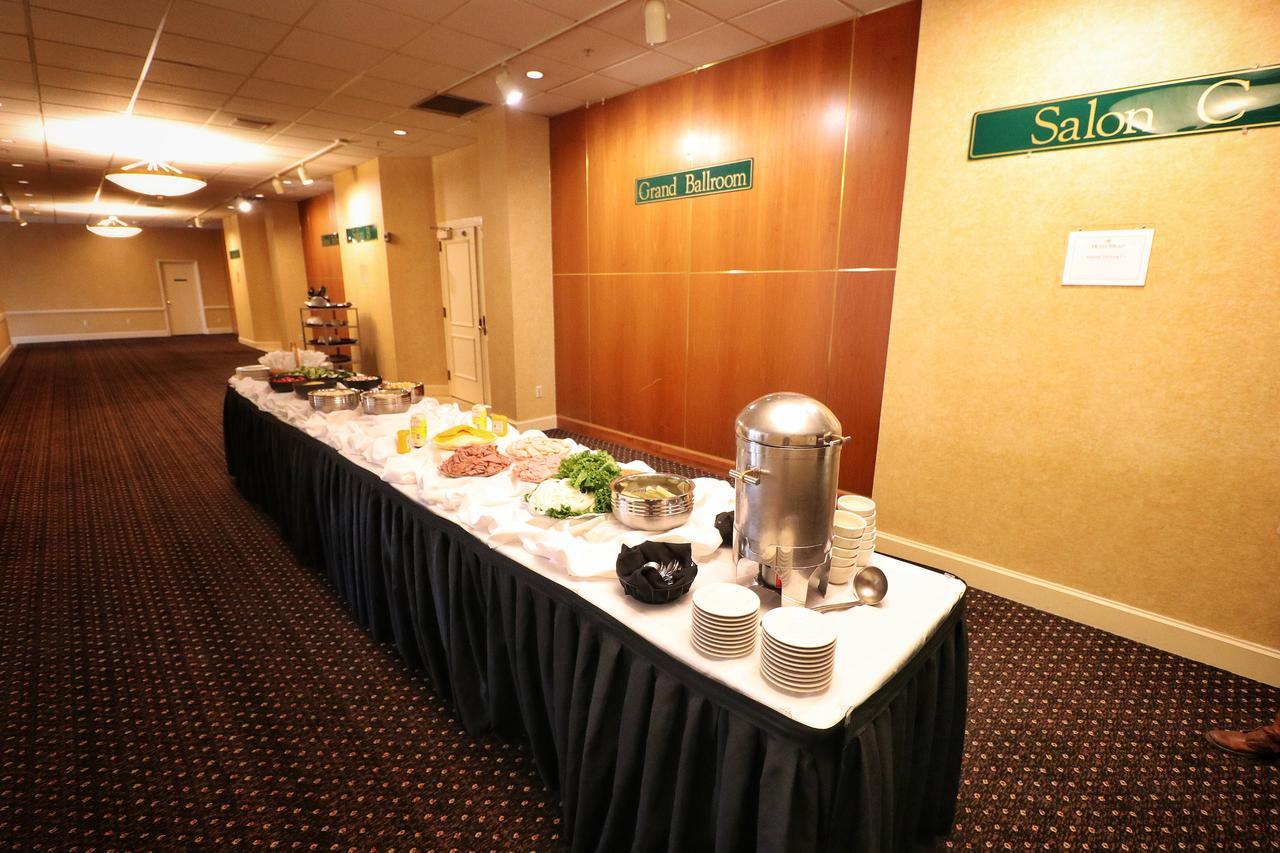 Mead&conference Center Hotel